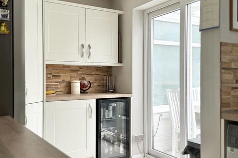 3 bedroom end of terrace house for sale, The Crest, Ridgeway Avenue, Dunstable LU5