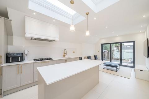 undefined, Fifth Cross Road, Twickenham TW2