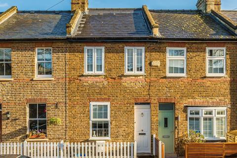 Fifth Cross Road, Twickenham TW2