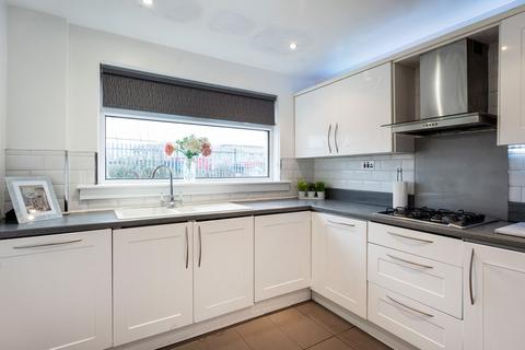 3 bedroom end of terrace house for sale, Blades Court, Glasgow G69