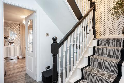 3 bedroom end of terrace house for sale, Blades Court, Glasgow G69