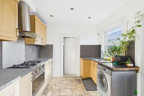 3 bedroom semi-detached house for sale, Sandford Road, Bexleyheath, Kent, DA7