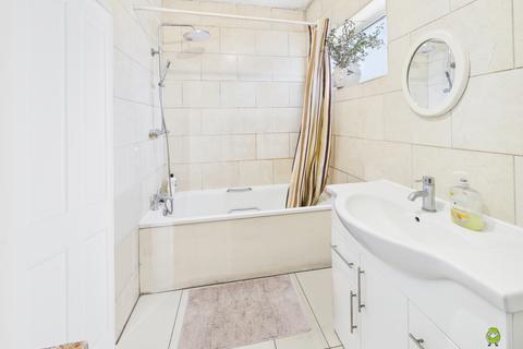 3 bedroom semi-detached house for sale, Sandford Road, Bexleyheath, Kent, DA7