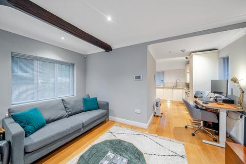 2 bedroom cottage for sale, Old Church Lane, Stanmore