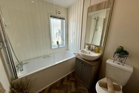undefined, Two Bed Willerby Cranbrook Static Lodge (40x20) 2018 Broadland Sands Holiday Park, Lowestoft NR32