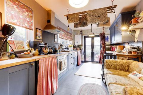 5 bedroom terraced house for sale, Dagmar Grove, Nottingham NG3