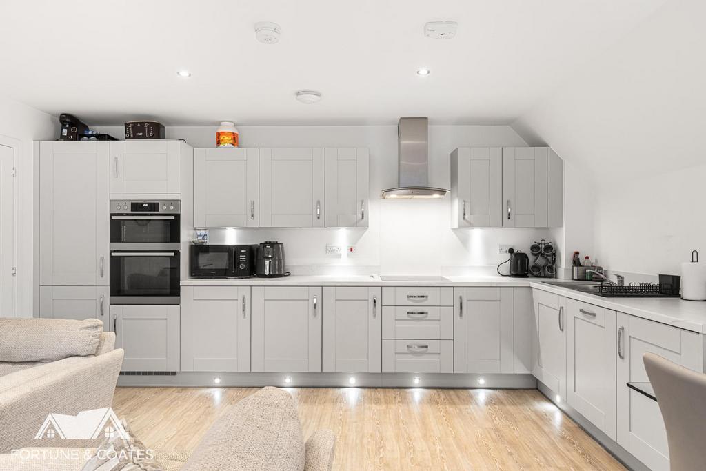Kingfisher Way 12.jpg
