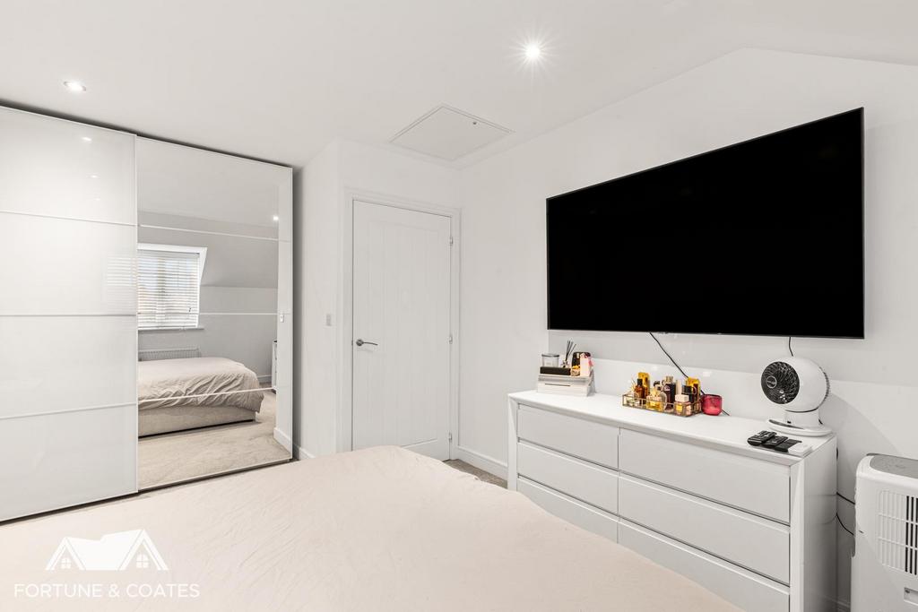 Kingfisher Way 7.jpg