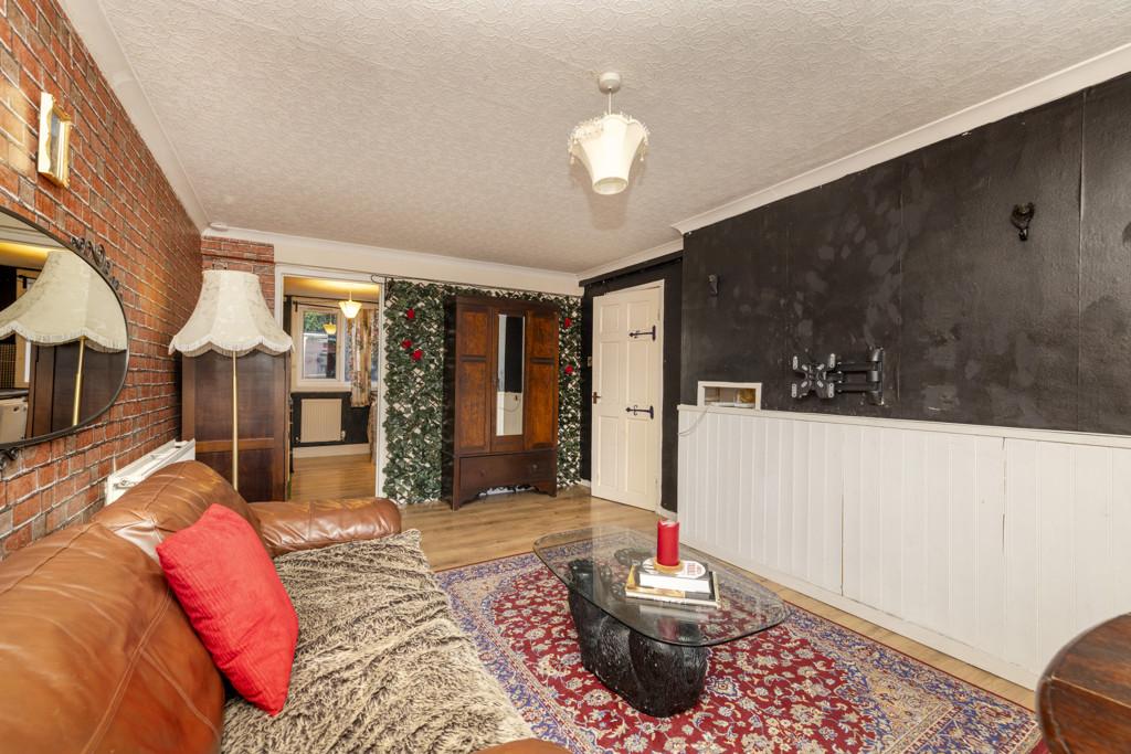 Sitting Room of 10 (Flat 1) Oxgangs Avenue
