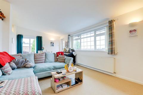 undefined, The Mount, Nottingham NG3