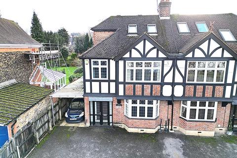5 bedroom semi-detached house for sale - Rickmansworth Road, Watford WD18