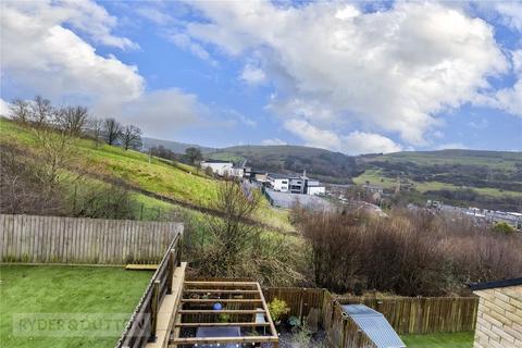 3 bedroom townhouse for sale, Park View, Holmfield, Halifax, West Yorkshire, HX2