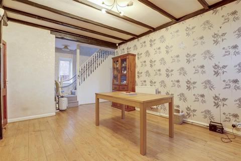 3 bedroom detached house for sale, Watnall Road, Nottingham NG15