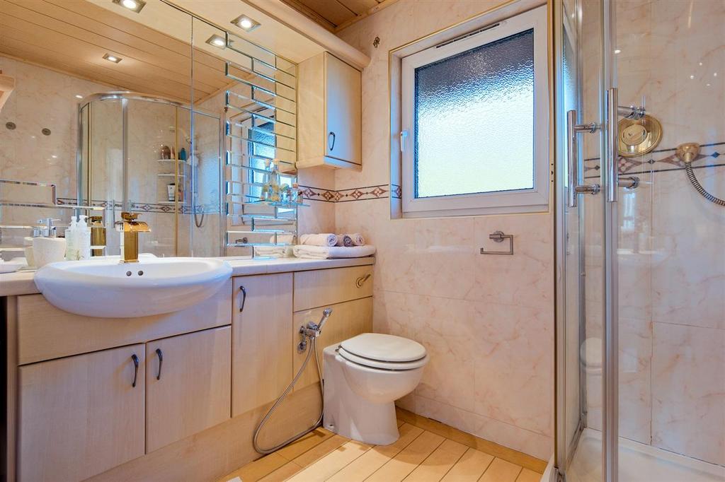 Ensuite 2