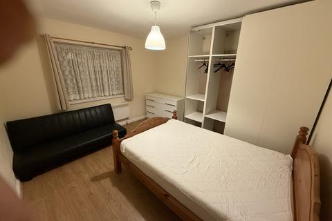undefined, Beech Road, FELTHAM, Greater London, TW14