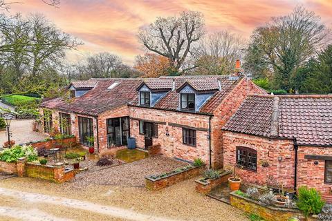 3 bedroom barn conversion for sale, Nottingham NG12