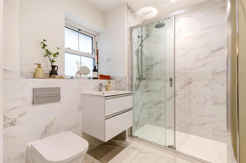 Ensuite Shower