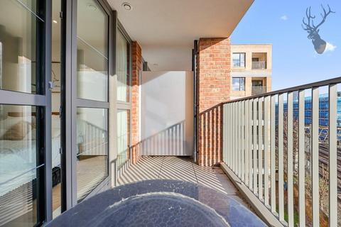 1 bedroom flat for sale, Kettle Yard, Bow