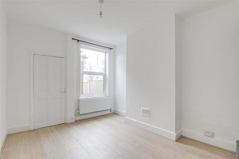 undefined, Thorneywood Rise, Nottingham NG3