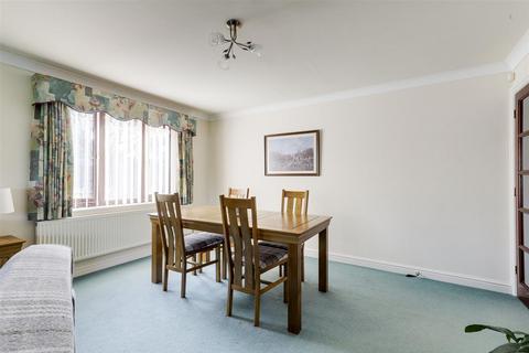 undefined, Briar Gardens, Nottingham NG14