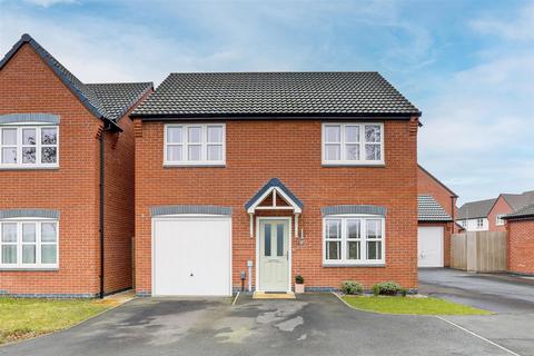 4 bedroom detached house for sale, Nunn Close, Nottingham NG15