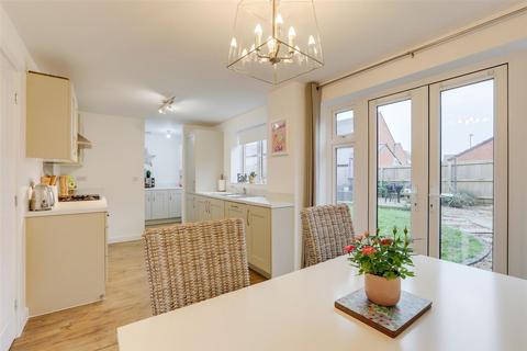 4 bedroom detached house for sale, Nunn Close, Nottingham NG15