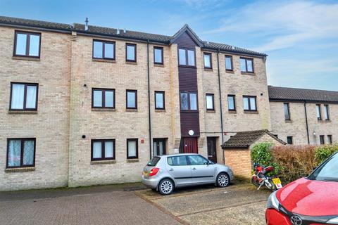 1 bedroom flat to rent, Ingram Court, Hall Road, Norwich