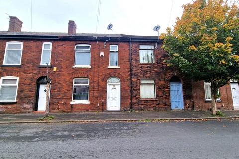 3 bedroom terraced house to rent, Wilson Road, Manchester