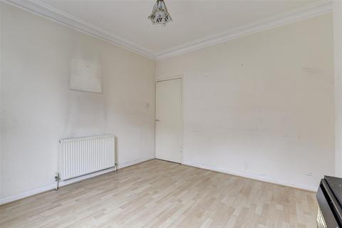 3 bedroom terraced house for sale, Lyndhurst Road, Nottingham NG2