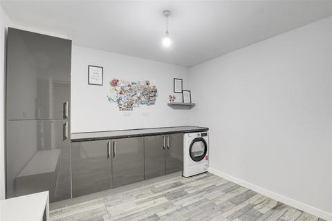 4 bedroom detached house for sale, Pennington Way, Nottingham NG15