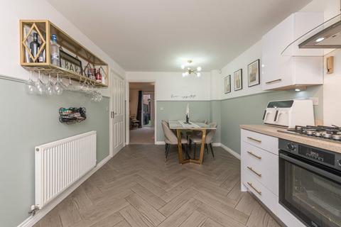 4 bedroom townhouse for sale, Leng Drive, Bradford, BD3