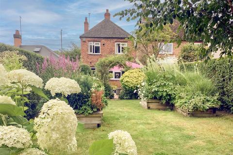 2 bedroom detached house for sale, Victoria Avenue, Derby DE72