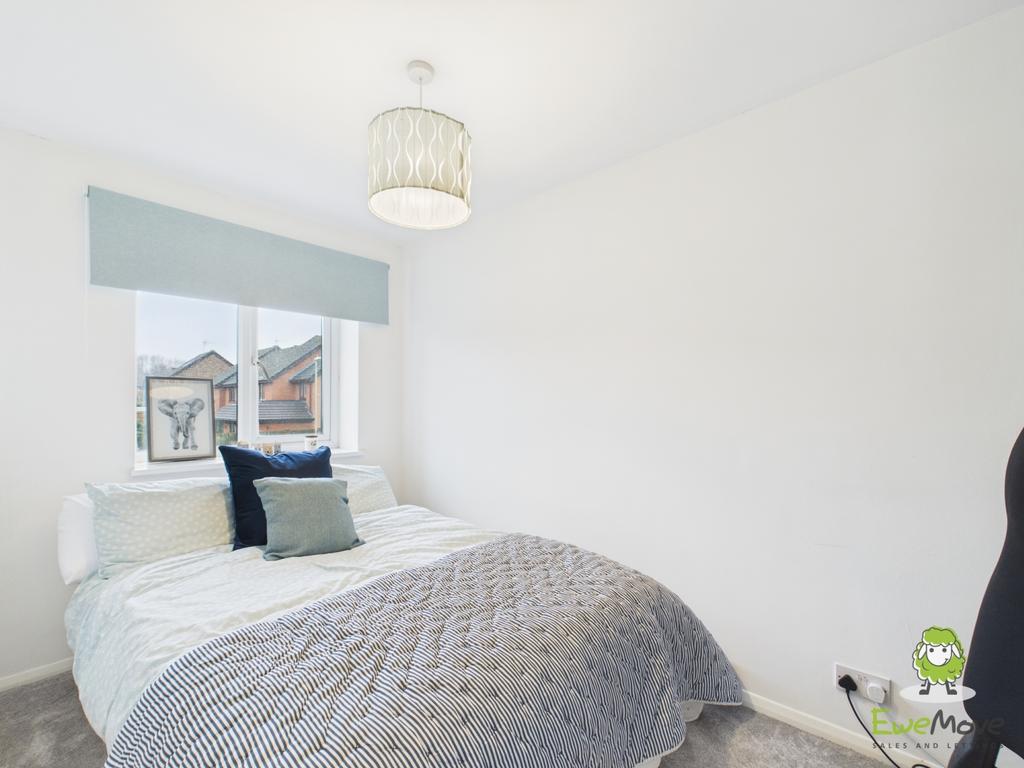 Ewe Move Estate Agents Basingstoke - St Barbaras Cl