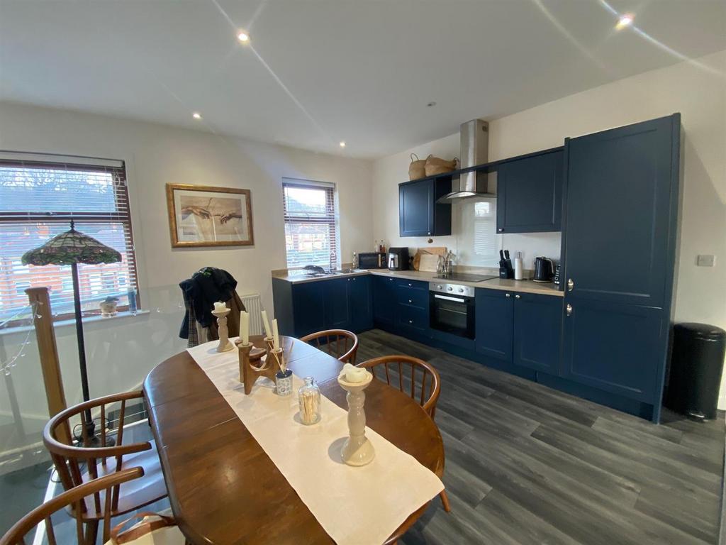 DINING KITCHEN.jpg
