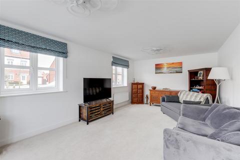 4 bedroom detached house for sale, Baxter Close, Nottingham NG15