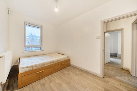 undefined, Whites Grounds Estate, London, SE1
