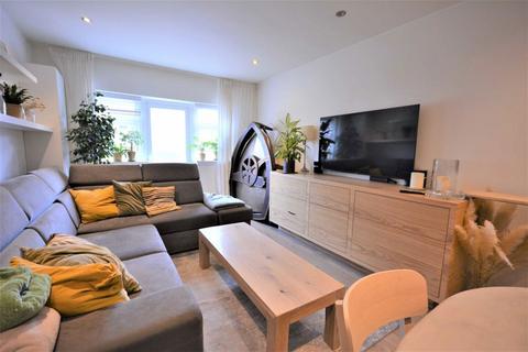 1 bedroom flat to rent, Watford Way, London NW4