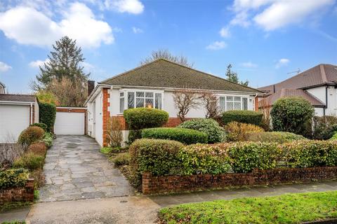 2 bedroom detached bungalow for sale, Garlichill Road, Epsom