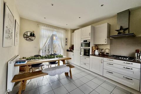 4 bedroom semi-detached house for sale, Chapelfield Way, Allington, Maidstone, Kent