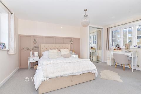 4 bedroom semi-detached house for sale, Chapelfield Way, Allington, Maidstone, Kent