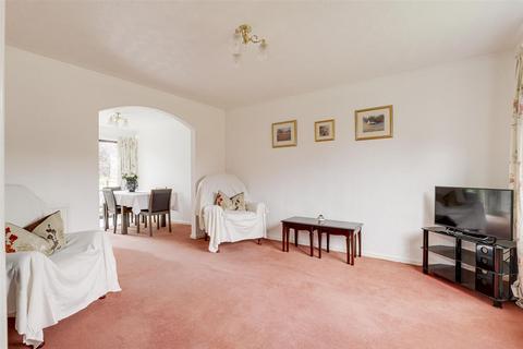 3 bedroom semi-detached house for sale, Courtney Close, Nottingham NG8