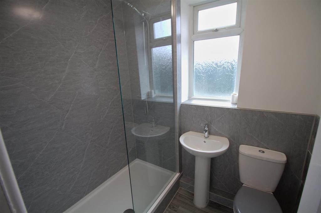 Shower room.jpg