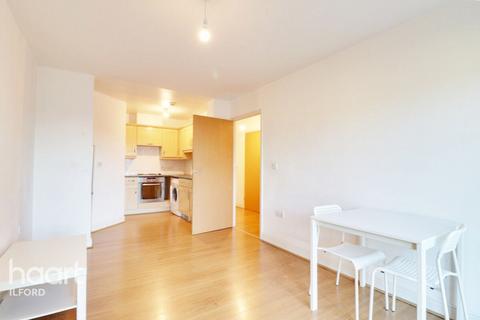 1 bedroom apartment to rent, Eastern Avenue, ILFORD