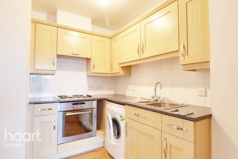 1 bedroom apartment to rent, Eastern Avenue, ILFORD