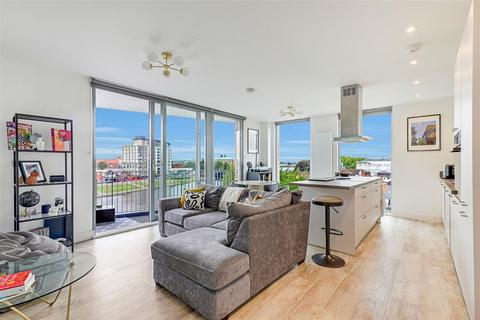 2 bedroom apartment for sale, Trent Bridge View, Nottingham NG2