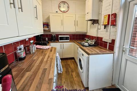 4 bedroom terraced house to rent, Danes Road, Central, Exeter, EX4