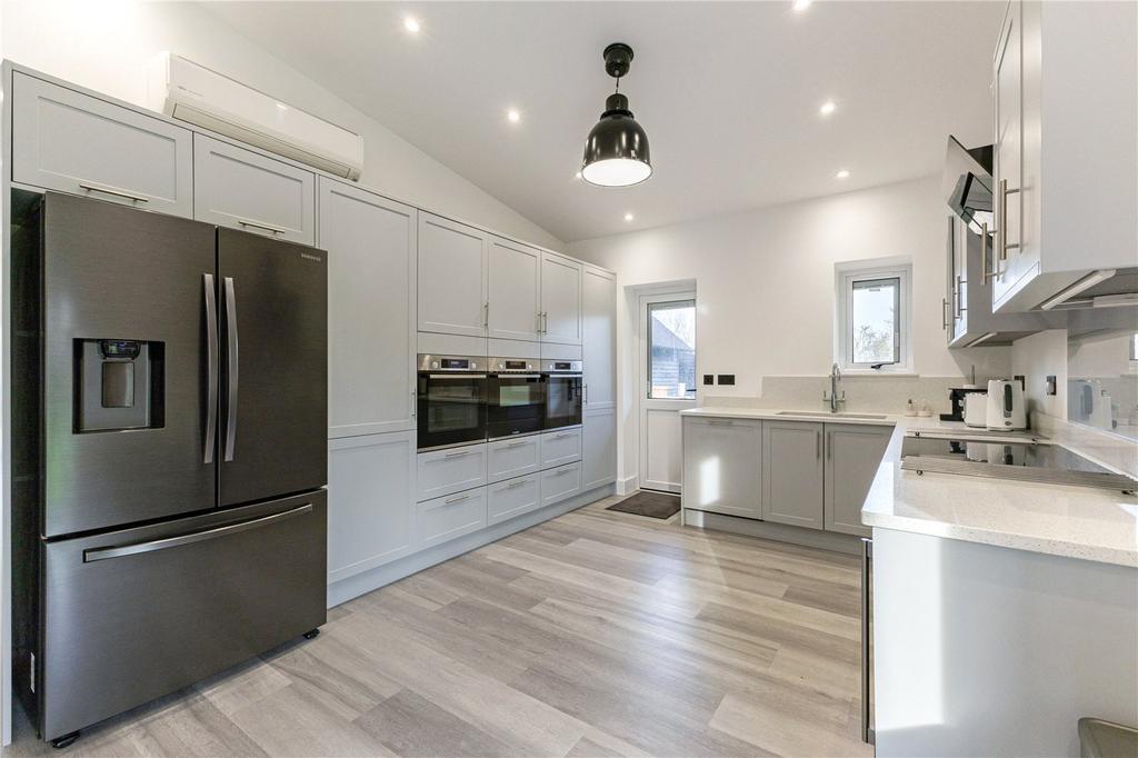 Bungalow Kitchen