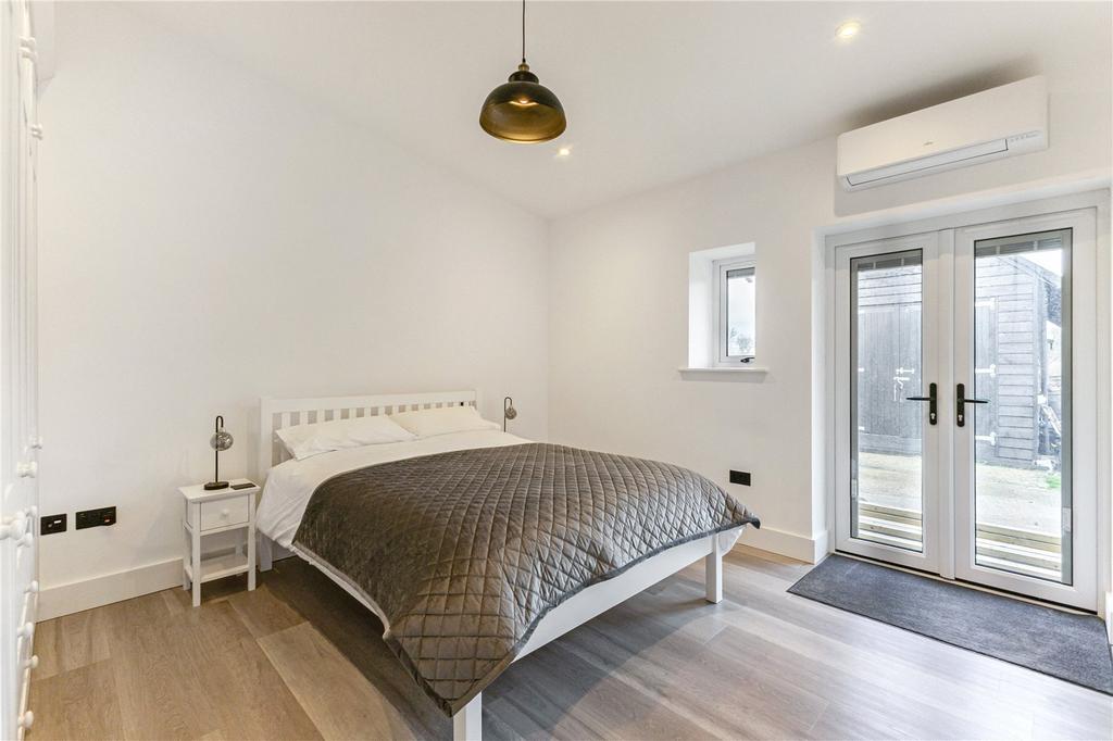Bungalow Bedroom