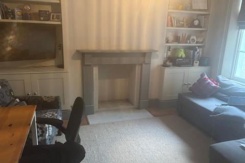 1 bedroom in a flat share to rent, Denbigh Street, London SW1V