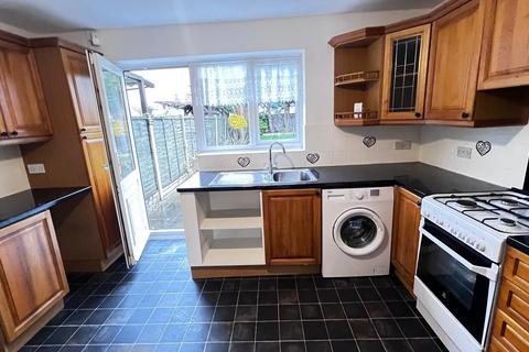 undefined, Burns Place, RM18